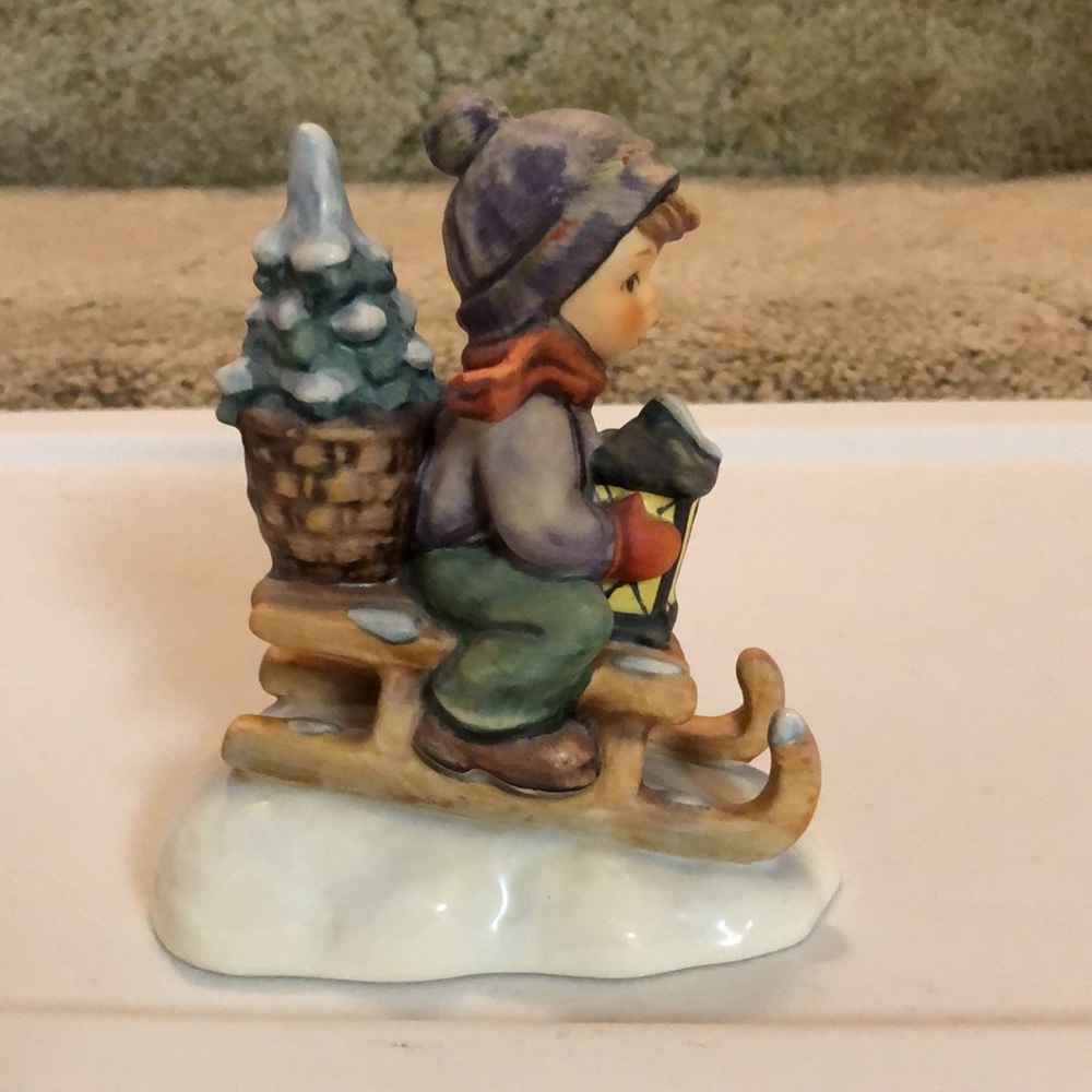 Goebel- Ride into Christmas - Picture 4 of 5